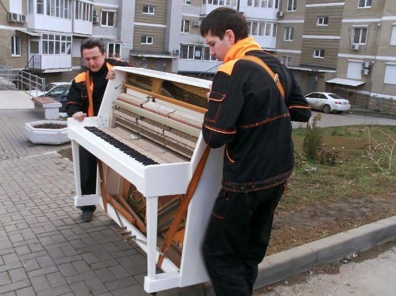 Перевозка пианино и рояля в Волхове — цена от 837 руб., грузчики, упаковка — Мастер24